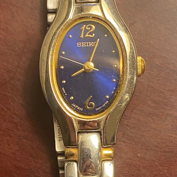 Seiko watch blue face, two tone (silver and gold) band - Picture 2 of 2